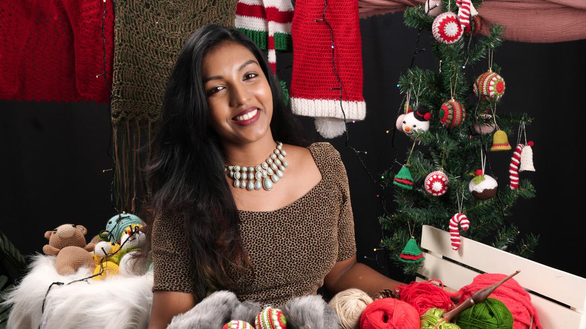 thiruvananthapuram-based-artists-and-crafters-make-a-ornaments-and-home
